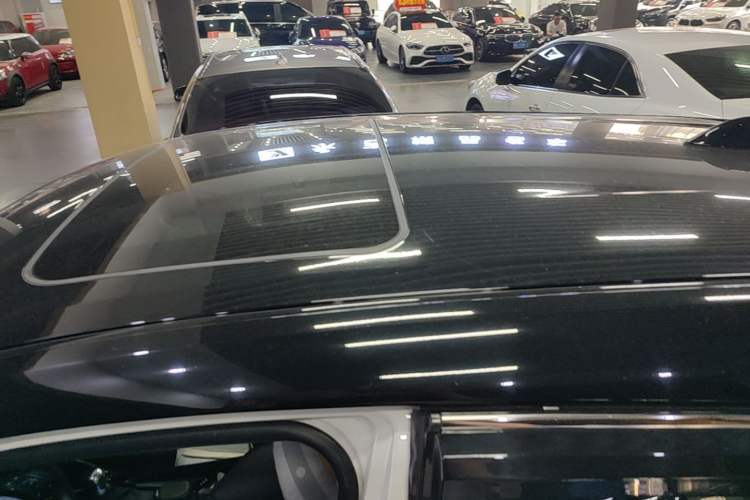 Used Toyota C-HR 2018 2.0L Leading with Sunroof China V Standard Roof