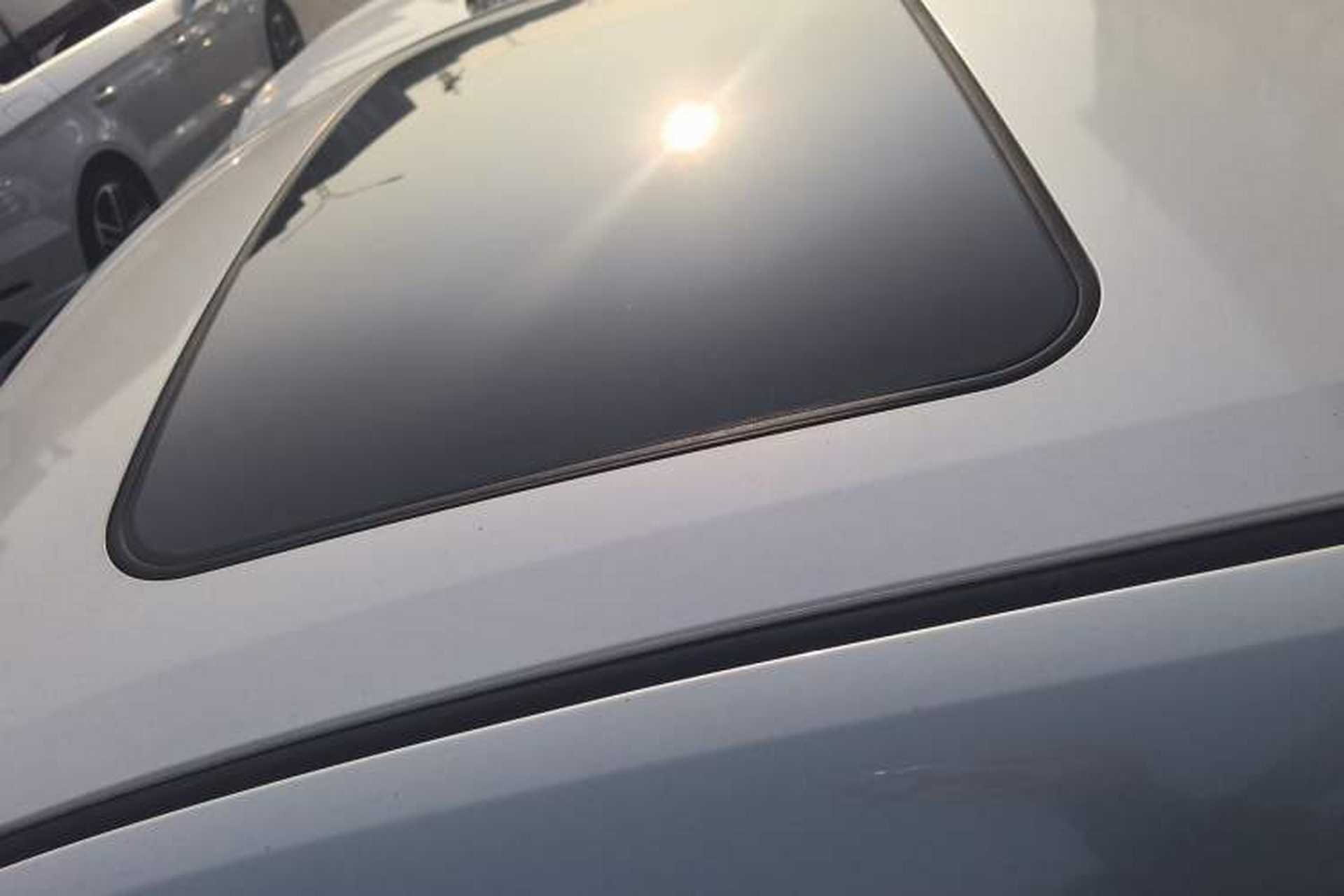 Used Toyota C-HR 2018 2.0L Leading with Sunroof China VI Standard Roof