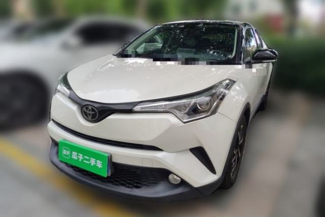 Used Toyota C-HR 2018 2.0L Leading with Sunroof China VI Standard