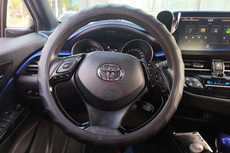 Used Toyota C-HR 2018 2.0L Luxury Edition China V Standard Steering Wheel