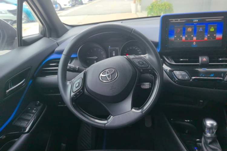 Used Toyota C-HR 2018 2.0L CoolRun Luxury Edition China V Standard Steering Wheel