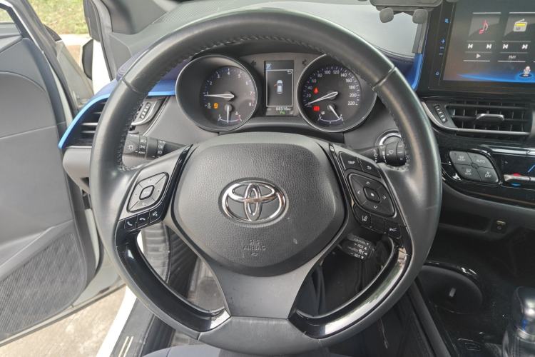 Used Toyota C-HR 2018 2.0L Luxury Edition China V Standard Steering Wheel