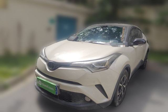 Used Toyota C-HR 2018 2.0L Luxury Sunroof Version China V Emission Standard
