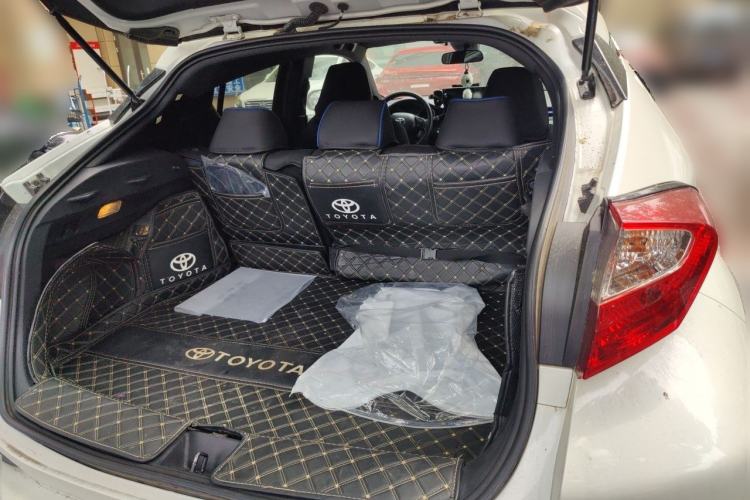 Used Toyota C-HR 2018 2.0L Coolway Leading Edition China V Standard Trunk