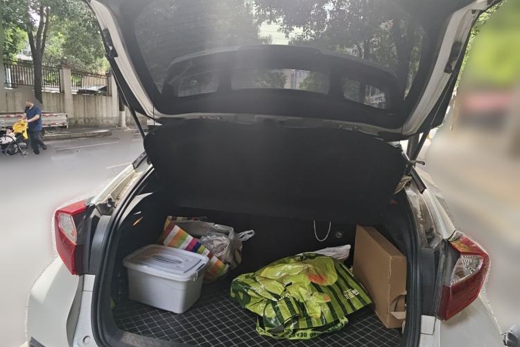 Used Toyota C-HR 2018 2.0L Leading with Sunroof China VI Standard Trunk