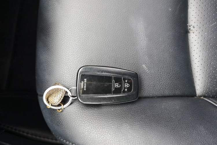 Used Toyota C-HR 2018 2.0L Leading Edition China V-standard Vehicle Key