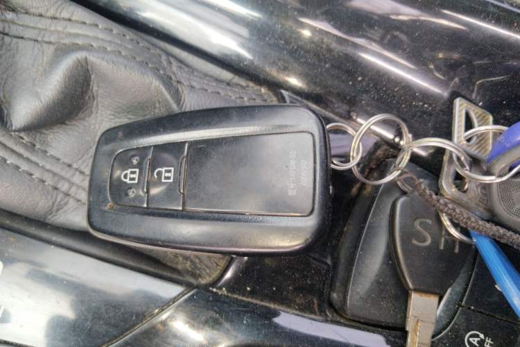 Used Toyota C-HR 2018 2.0L Leading Edition China VI Vehicle Key