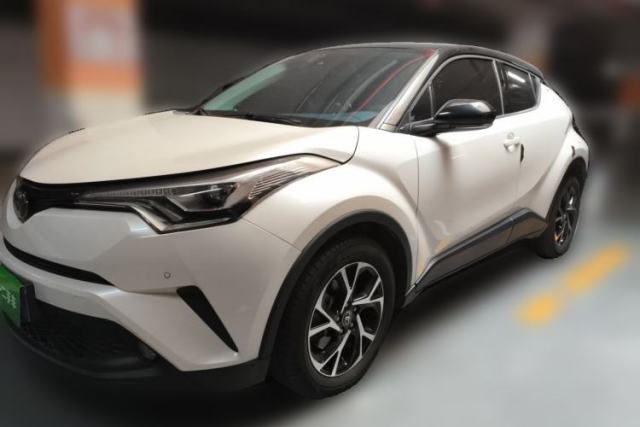 Used Toyota C-HR 2018 2.0L Luxury Sunroof Version China VI Standard
