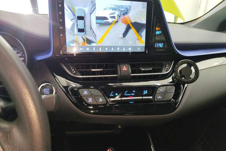 Used Toyota C-HR 2018 2.0L Leading Edition China VI Audio And AC Panel