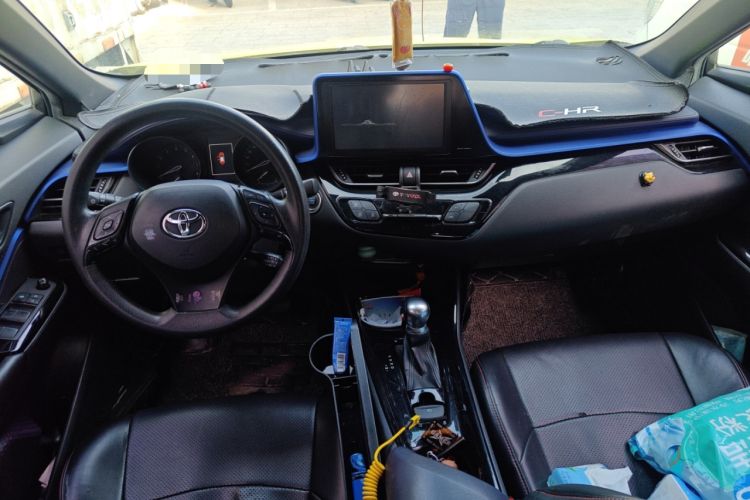 Used Toyota C-HR 2018 2.0L Leading Edition China V-standard Center Console