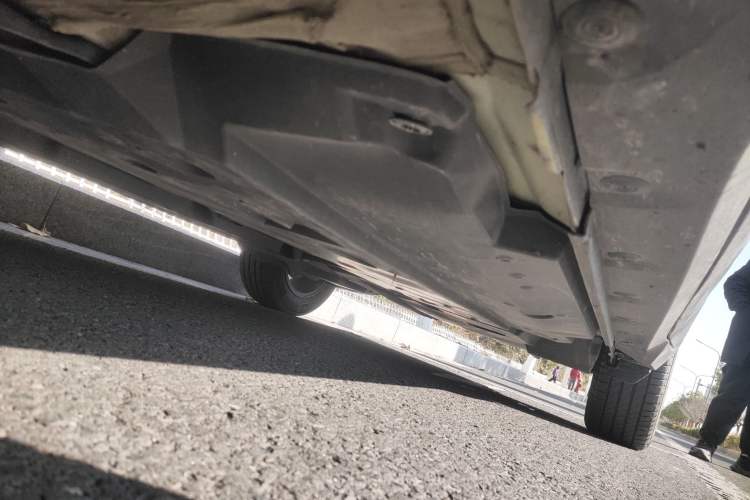 Used Toyota C-HR 2018 2.0L Leading Edition China V-standard Chassis Front Left