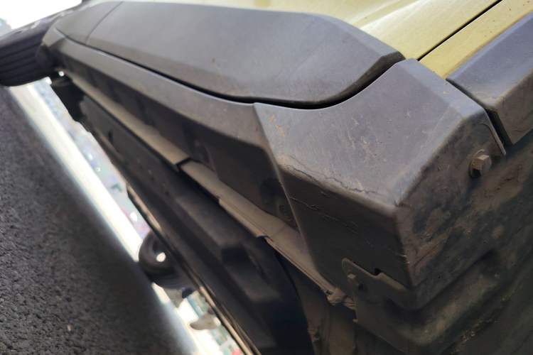 Used Toyota C-HR 2018 2.0L Leading with Sunroof China V Standard Chassis Front Right