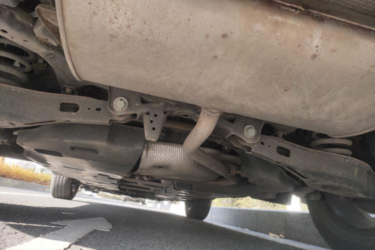 Used Toyota C-HR 2018 2.0L Leading Edition China V-standard Chassis Rear