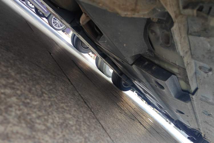 Used Toyota C-HR 2018 2.0L Leading Edition China V-standard Chassis Rear Right