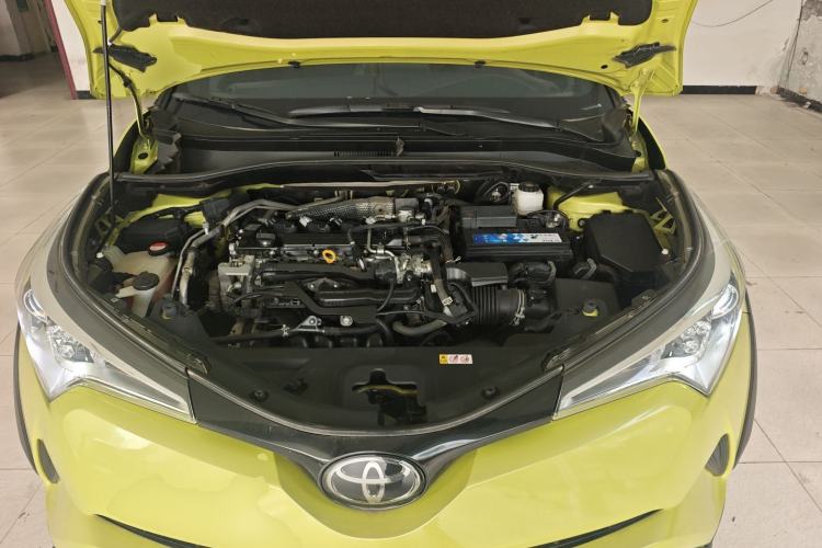 Used Toyota C-HR 2018 2.0L Coolway Leading Edition China V Standard Engine Bay