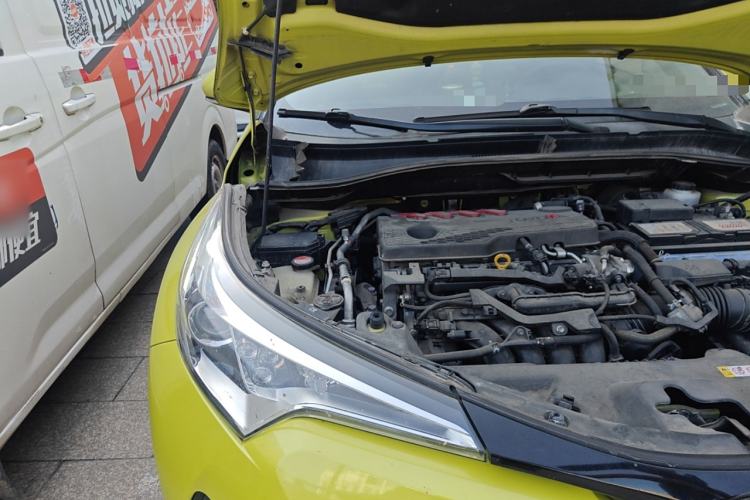 Used Toyota C-HR 2018 2.0L Leading Edition China V-standard Engine Bay Right