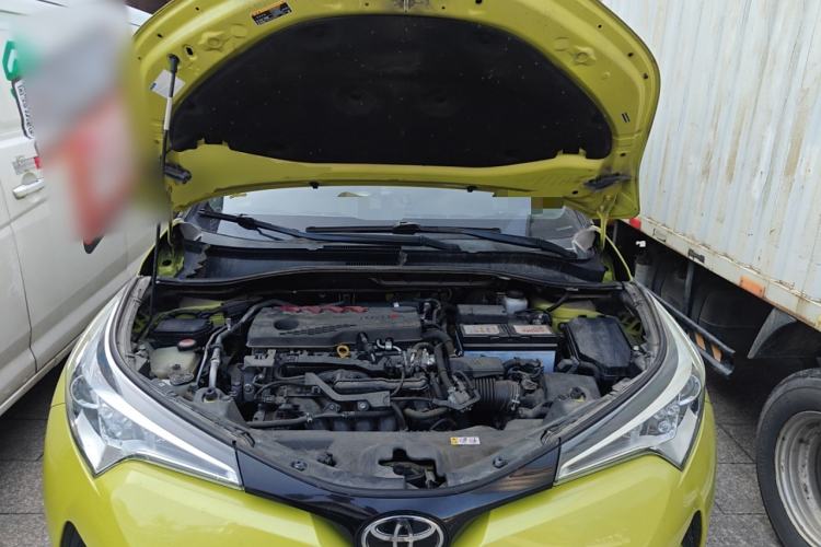 Used Toyota C-HR 2018 2.0L Leading Edition China V-standard Engine Bay