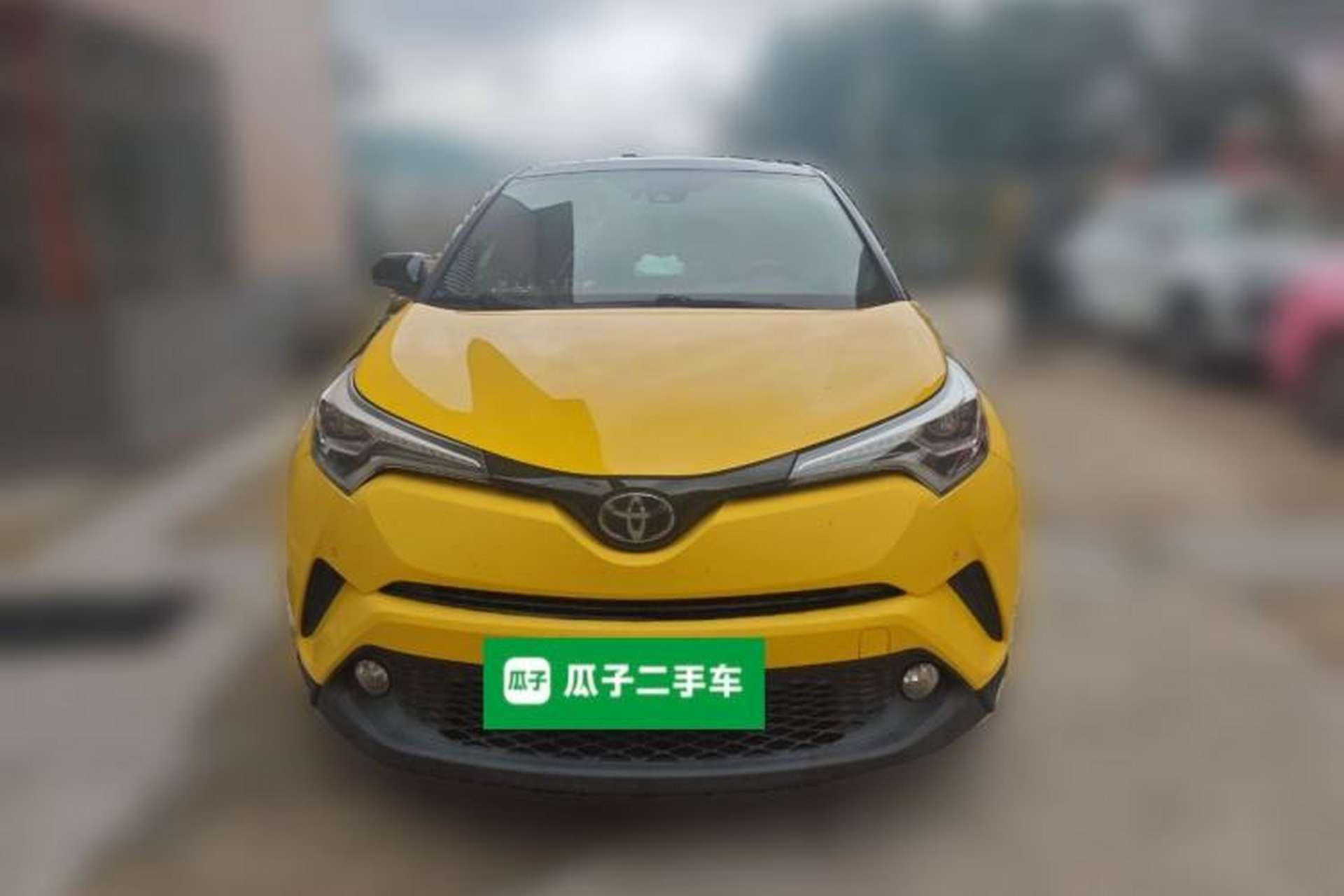 Used Toyota C-HR 2018 2.0L Luxury Sunroof Version China V Emission Standard Front