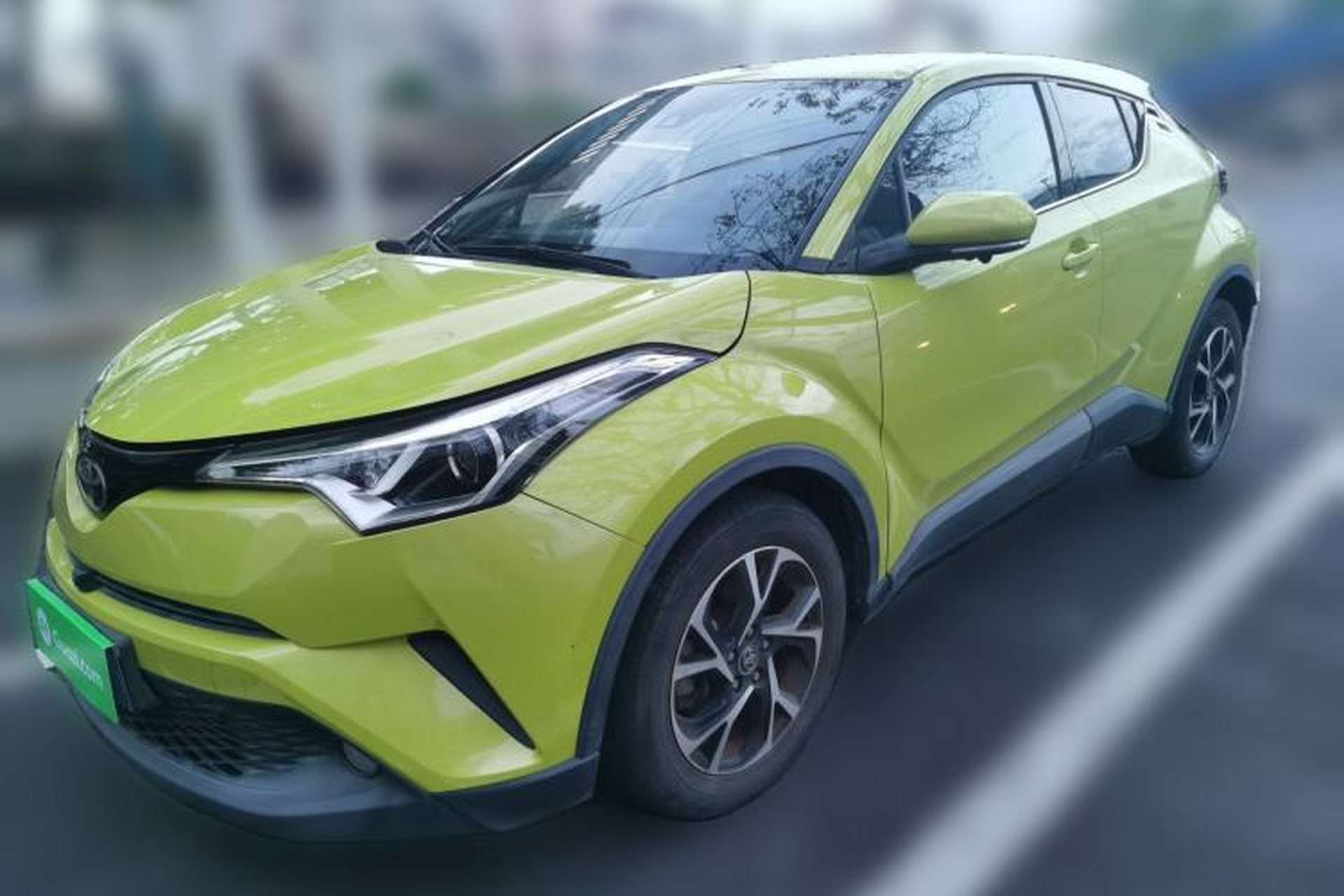 Used Toyota C-HR 2018 2.0L Leading Edition China VI Front Left 45 Deg
