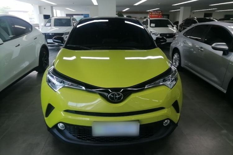 Used Toyota C-HR 2018 2.0L Leading Edition China VI Front