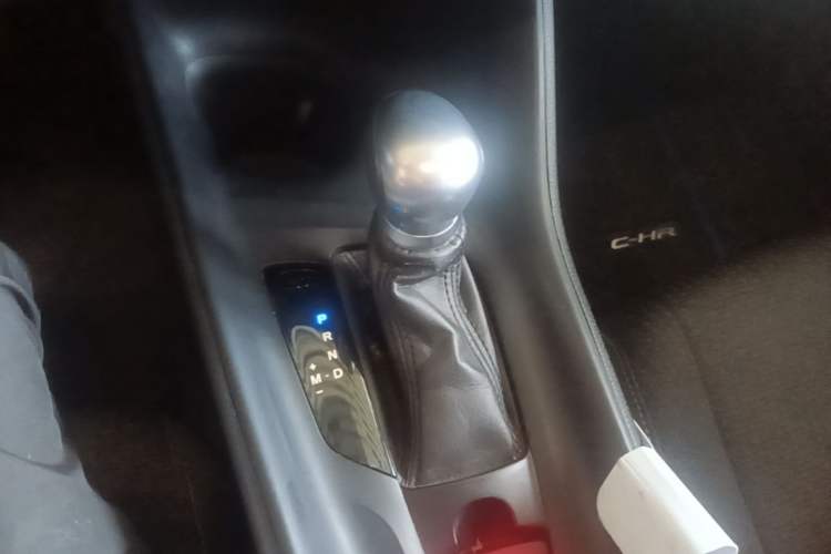 Used Toyota C-HR 2018 2.0L Elite Edition China V standard Gear Lever