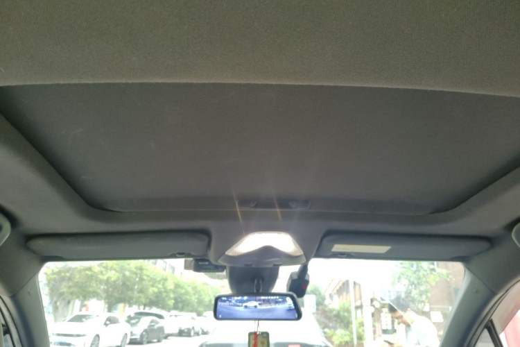 Used Toyota C-HR 2018 2.0L Leading with Sunroof China V Standard Headliner