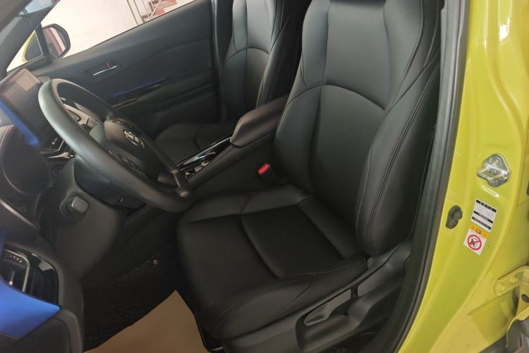 Used Toyota C-HR 2018 2.0L Coolway Leading Edition China V Standard Left Front Seat