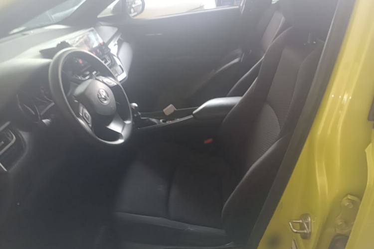 Used Toyota C-HR 2018 2.0L Elite Edition China V standard Left Front Seat