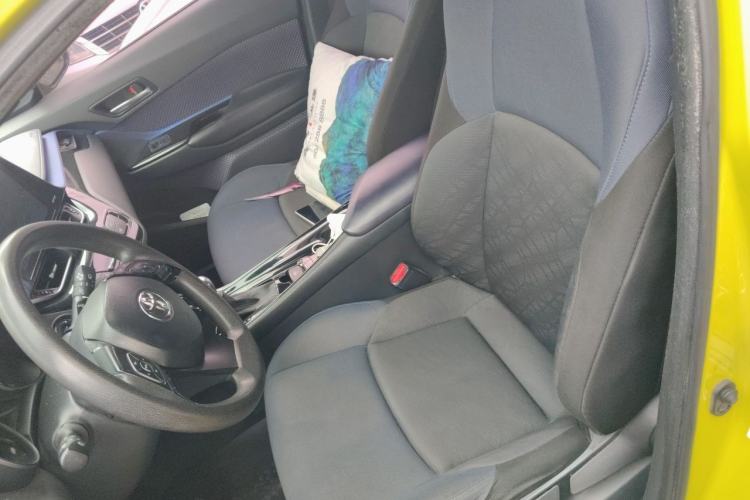 Used Toyota C-HR 2018 2.0L Leading Edition China VI Left Front Seat