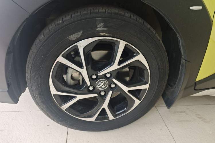 Used Toyota C-HR 2018 2.0L Coolway Leading Edition China V Standard Left Front Wheel Hub