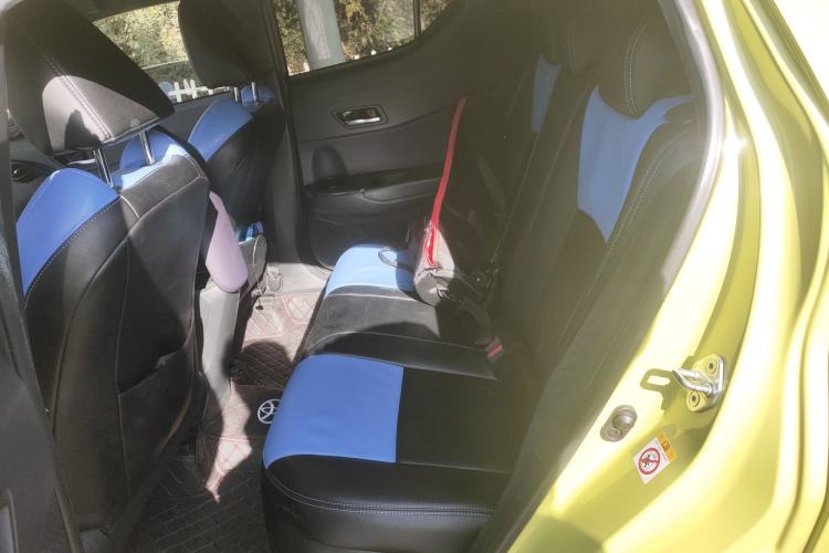 Used Toyota C-HR 2018 2.0L Leading Edition China V-standard Left Rear Seat