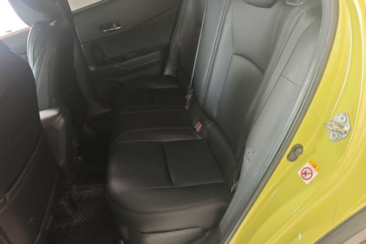 Used Toyota C-HR 2018 2.0L Coolway Leading Edition China V Standard Left Rear Seat