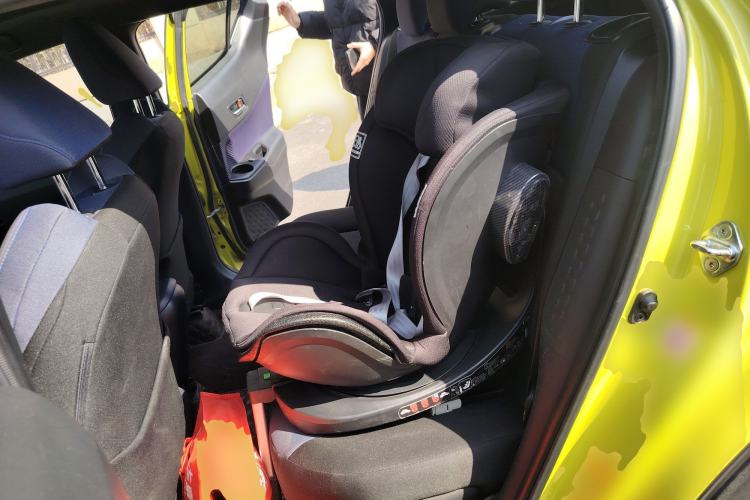 Used Toyota C-HR 2018 2.0L Leading with Sunroof China V Standard Left Rear Seat