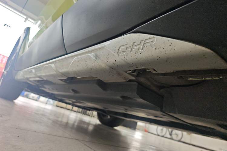 Used Toyota C-HR 2018 2.0L Coolway Leading Edition China V Standard Left Side Sill