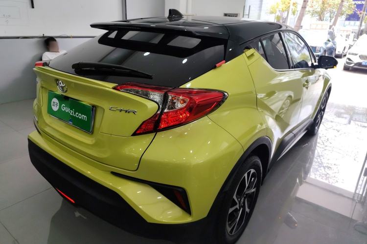 Used Toyota C-HR 2018 2.0L Leading Edition China VI Rear Right 45 Deg