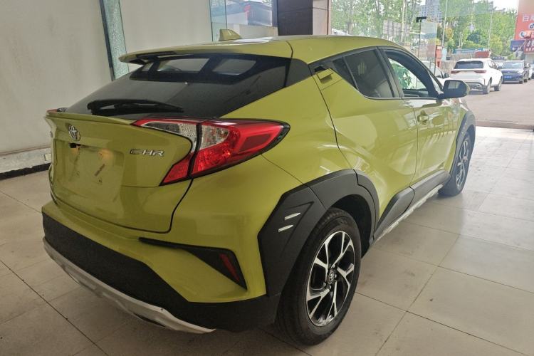Used Toyota C-HR 2018 2.0L Coolway Leading Edition China V Standard Rear Right 45 Deg
