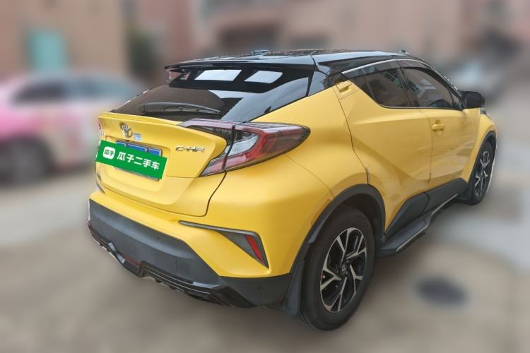 Used Toyota C-HR 2018 2.0L Luxury Sunroof Version China V Emission Standard Rear Right 45 Deg