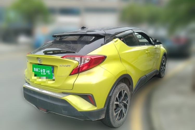 Used Toyota C-HR 2018 2.0L Leading with Sunroof China V Standard Rear Right 45 Deg