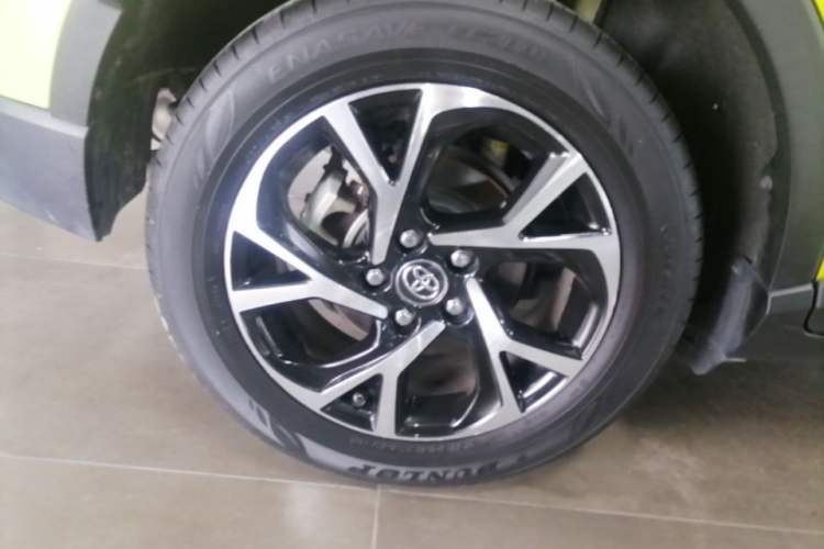 Used Toyota C-HR 2018 2.0L Leading Edition China VI Right Rear Wheel Hub
