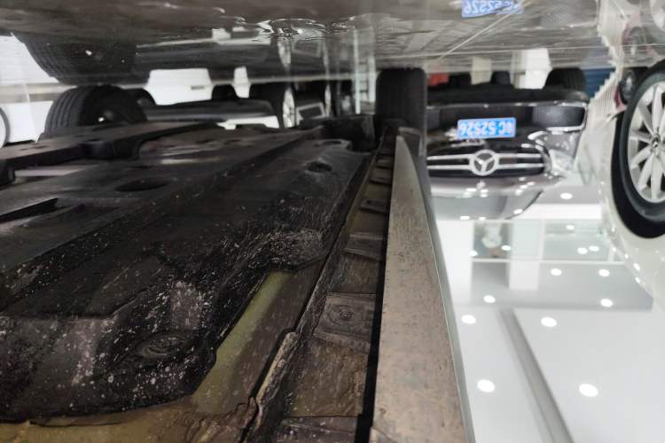 Used Toyota C-HR 2018 2.0L Leading Edition China VI Right Side Sill