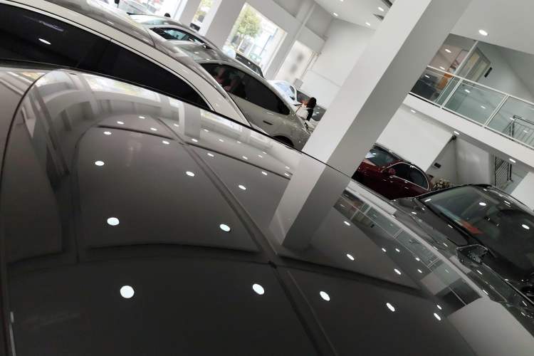 Used Toyota C-HR 2018 2.0L Leading Edition China VI Roof