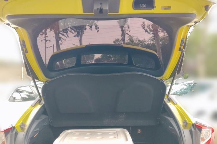 Used Toyota C-HR 2018 2.0L Leading Edition China VI Trunk
