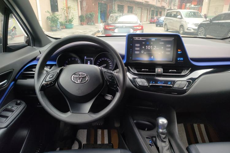 Used Toyota C-HR 2020 2.0L Leading Edition Center Console