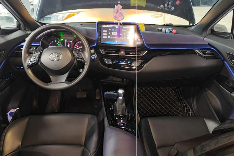 Used Toyota C-HR 2020 2.0L Leading Edition Center Console