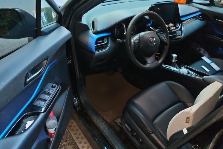 Used Toyota C-HR 2020 2.0L Leading Edition Driver Seat