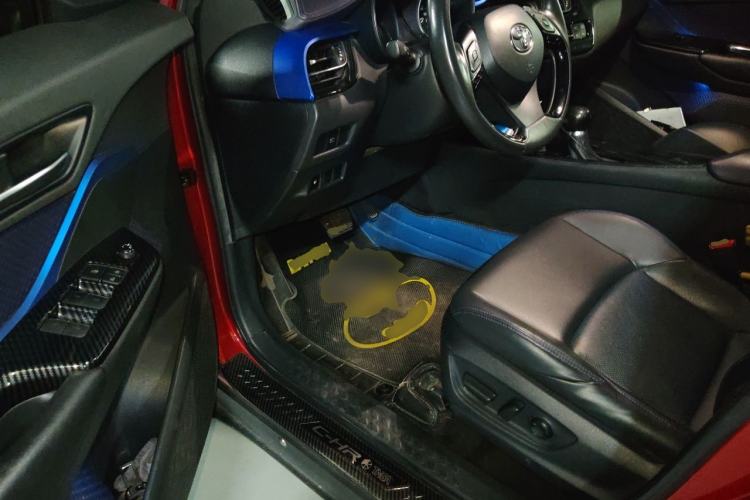 Used Toyota C-HR 2020 2.0L Luxury Edition Driver Seat
