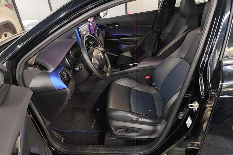 Used Toyota C-HR 2020 2.0L Leading Edition Driver Seat