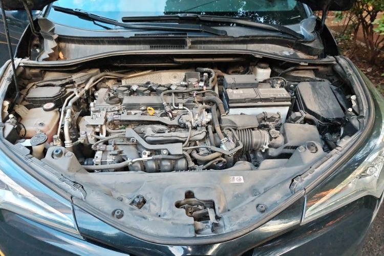 Used Toyota C-HR 2020 2.0L Leading Edition Engine Bay