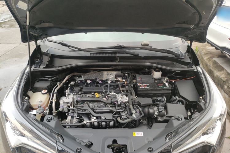 Used Toyota C-HR 2020 2.0L Leading Edition Engine Bay