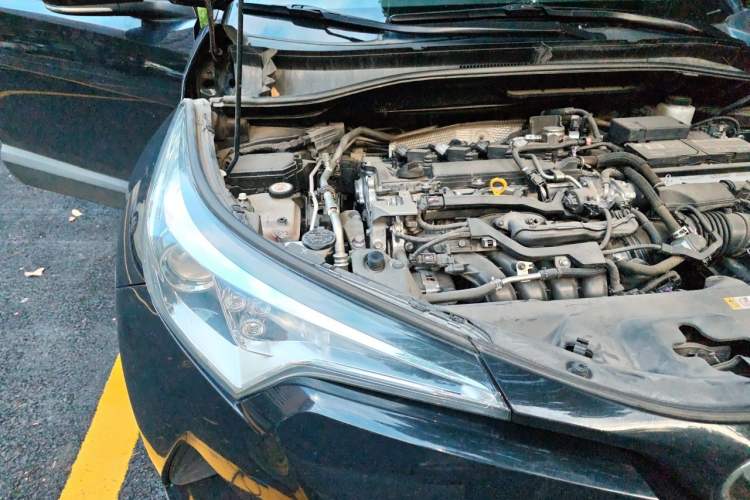 Used Toyota C-HR 2020 2.0L Leading Edition Engine Bay Right
